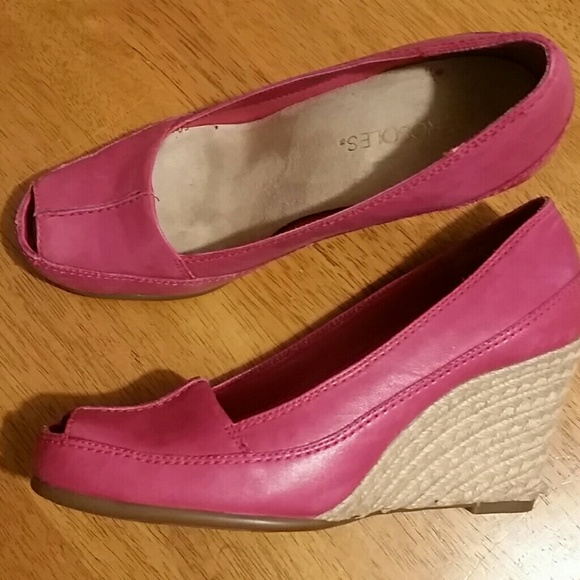 aerosoles application peep toe wedges